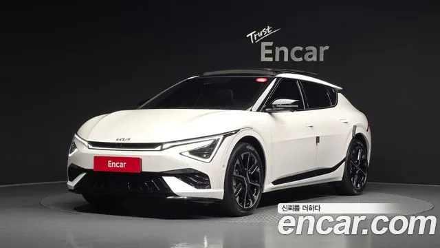 Kia EV6 2025 — photo 1