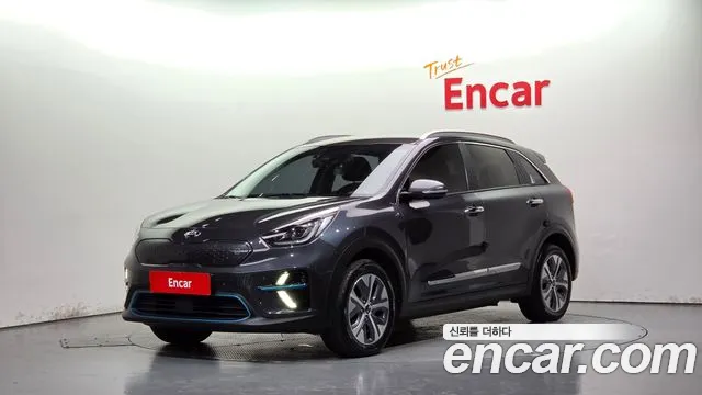 Kia Niro 2019 — photo 1