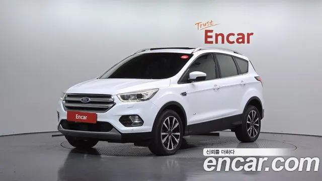 Ford Kuga 2017 — photo 1