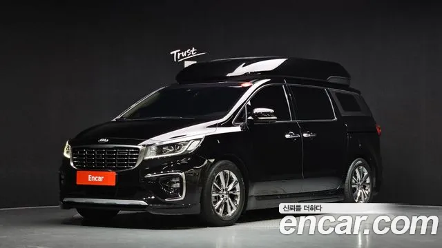Kia Canival 2019 — photo 1