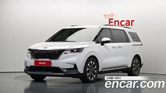 Kia Canival 2021 — photo 1