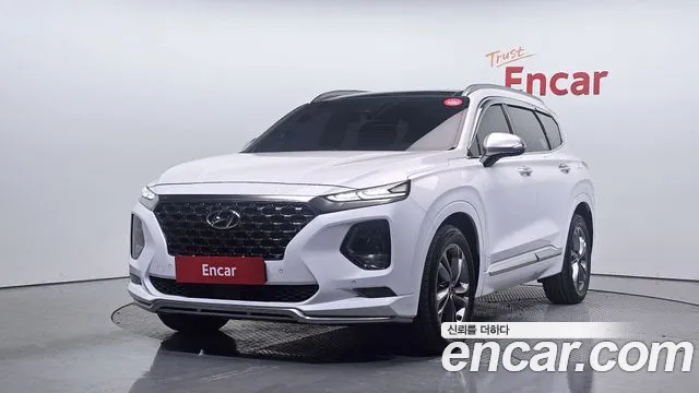 Hyundai Santafe 2019 — photo 1
