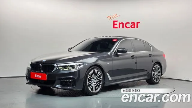 BMW 5-Series 2019 — photo 1