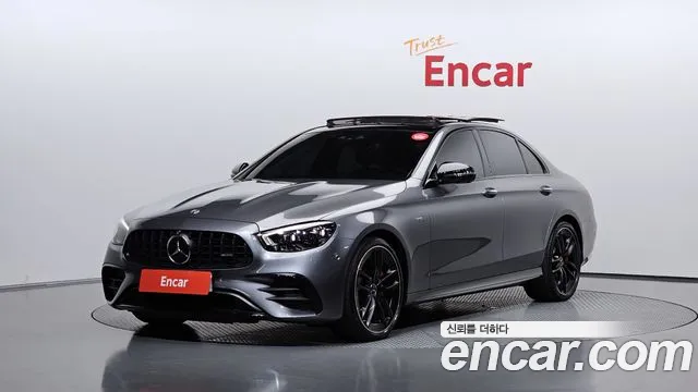 Mercedes-Benz E-Class 2023 — photo 1