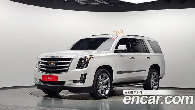 Cadillac Escalade 2019 — photo 1