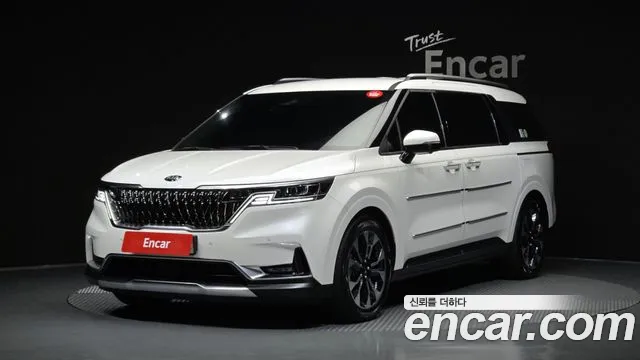Kia Canival 2021 — photo 1