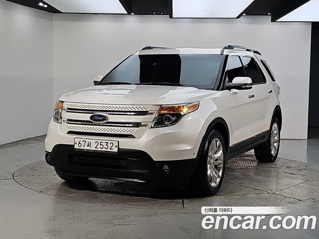 Ford Explorer 2014 — photo 1