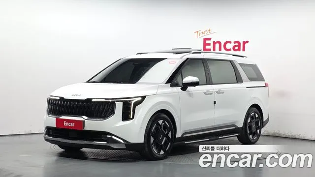 Kia Canival 2025 — photo 1