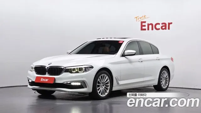 BMW 5-Series 2020 — photo 1