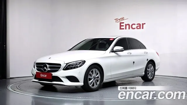 Mercedes-Benz C-Class 2019 — photo 1