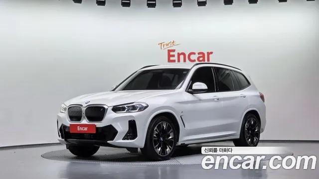 BMW iX3 2023 — photo 1