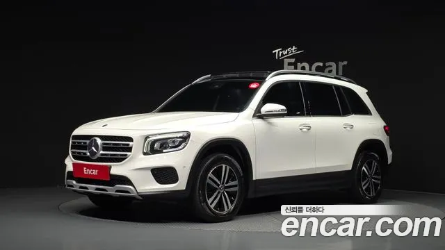 Mercedes-Benz GLB-Class 2021 — photo 1