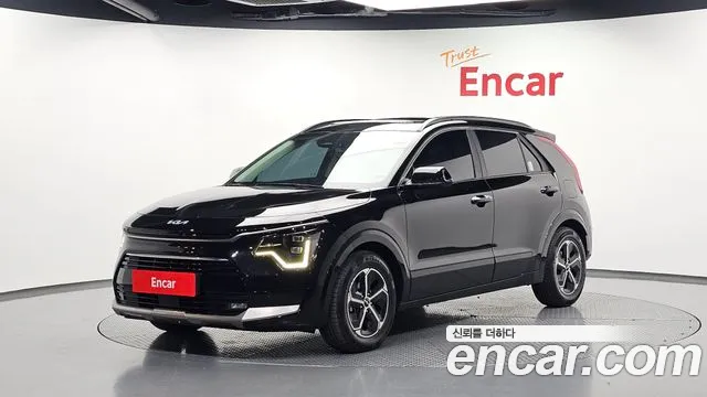 Kia Niro 2022 — photo 1