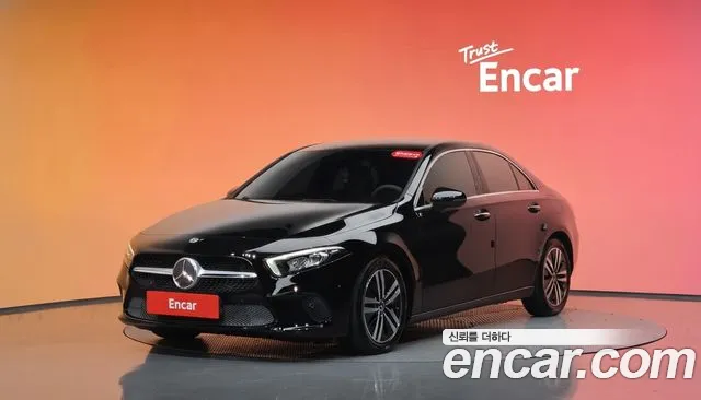 Mercedes-Benz A-Class 2021 — photo 1