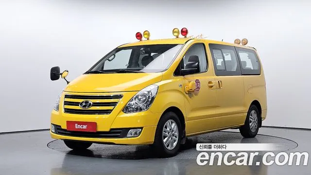 Hyundai Starex 2016 — photo 1