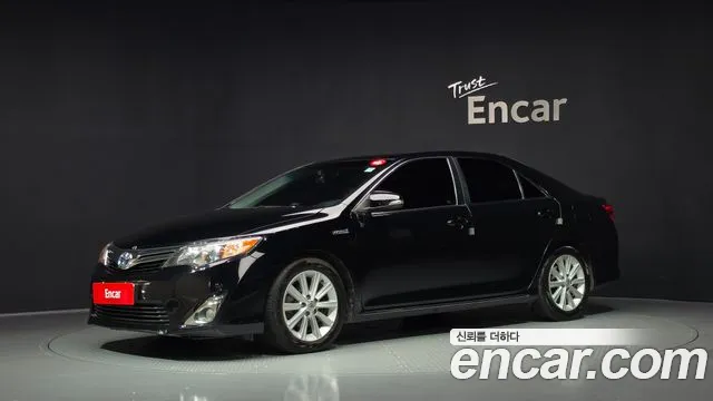 Toyota Camry 2012 — photo 1