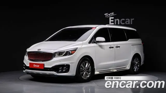 Kia Canival 2018 — photo 1