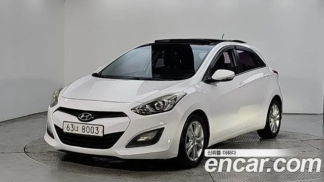 Hyundai i30 2014 — photo 1