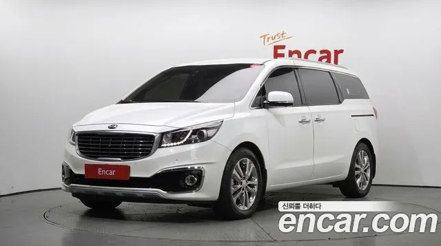 Kia Canival 2017 — photo 1