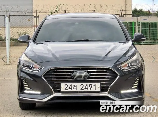 Hyundai Sonata 2018 — photo 1