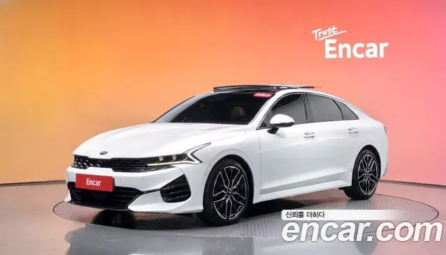Kia K5 2021 — photo 1