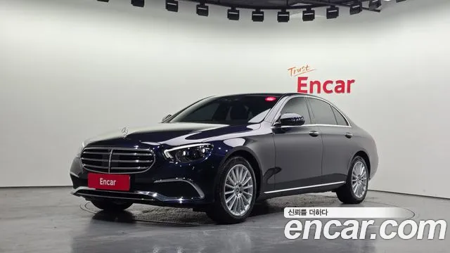 Mercedes-Benz E-Class 2022 — photo 1