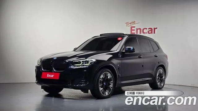BMW iX3 2022 — photo 1