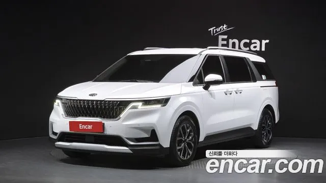 Kia Canival 2021 — photo 1