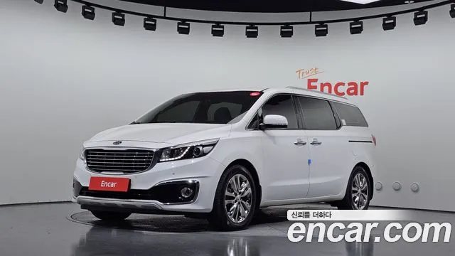 Kia Canival 2016 — photo 1