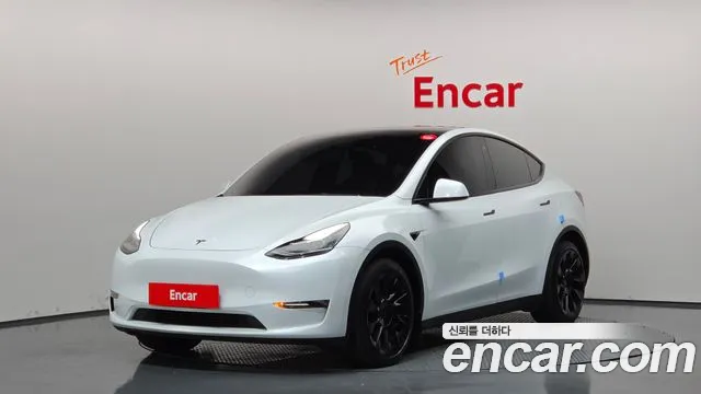 Tesla Model Y 2022 — photo 1