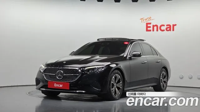 Mercedes-Benz E-Class 2024 — photo 1
