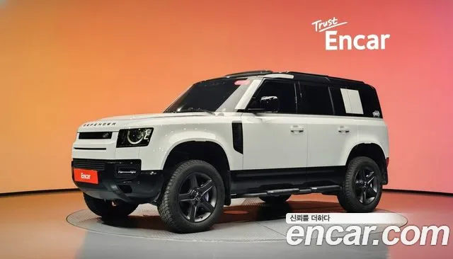 Land Rover Defender 2025 — photo 1