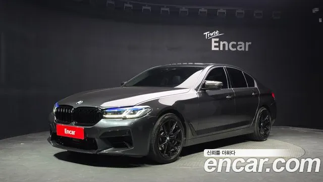 BMW 5-Series 2018 — photo 1