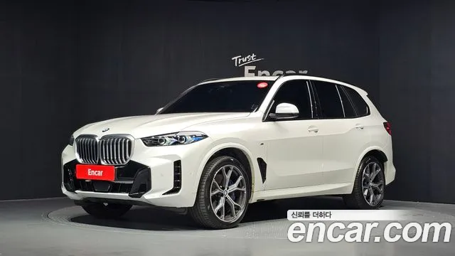 BMW X5 2025 — photo 1