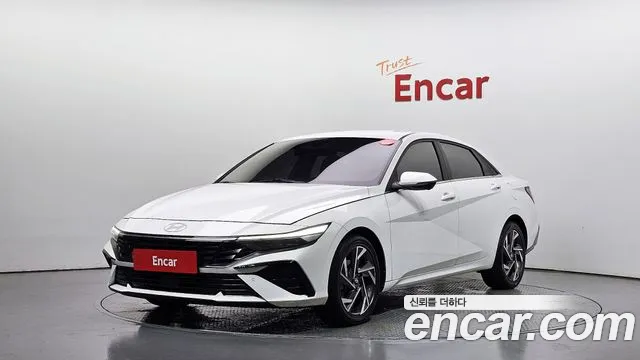 Hyundai AVANTE 2024 — photo 1