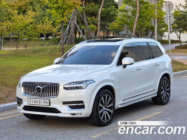 Volvo XC90 2020 — photo 1