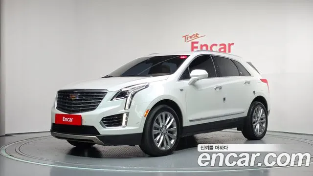 Cadillac XT5 2018 — photo 1