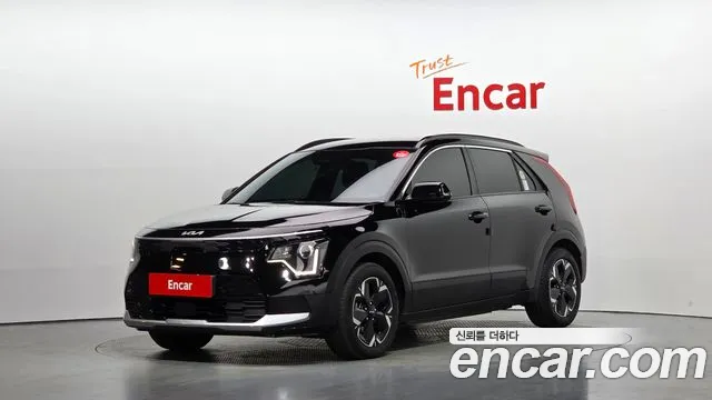 Kia Niro 2023 — photo 1