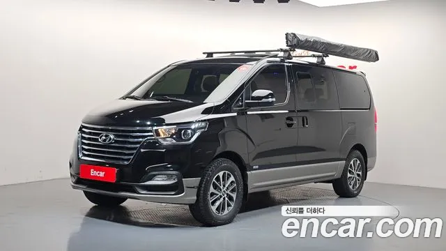 Hyundai Starex 2018 — photo 1