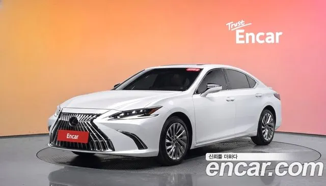 Lexus ES 2026 — photo 1