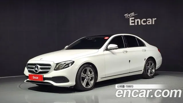 Mercedes-Benz E-Class 2017 — photo 1