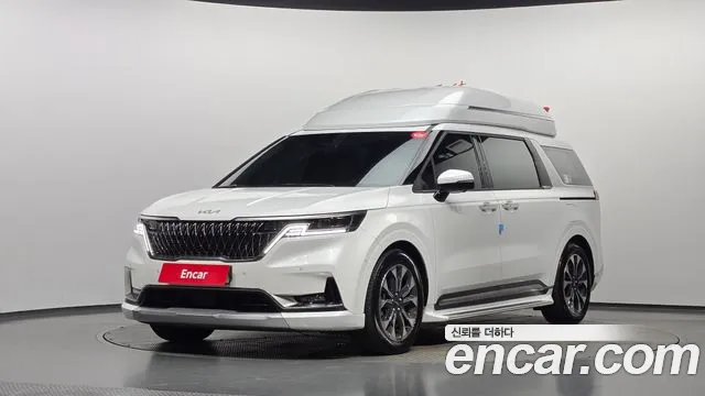 Kia Canival 2023 — photo 1
