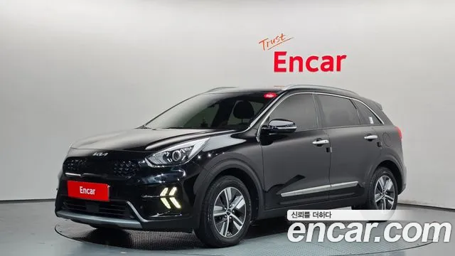 Kia Niro 2022 — photo 1