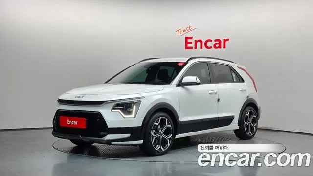 Kia Niro 2022 — photo 1