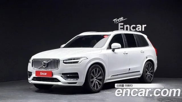 Volvo XC90 2021 — photo 1