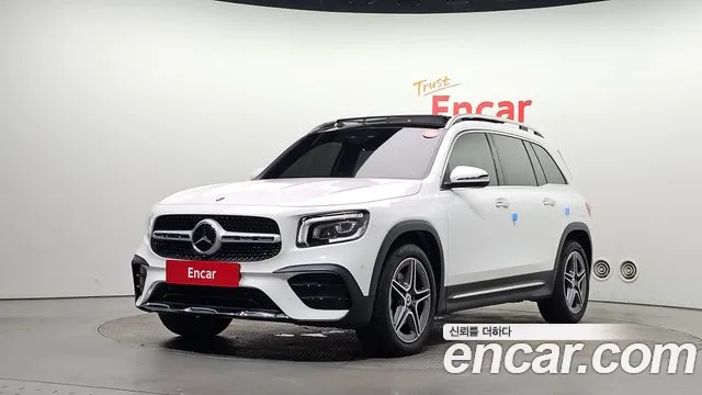 Mercedes-Benz GLB-Class 2022 — photo 1