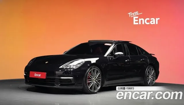 Porsche Panamera 2018 — photo 1