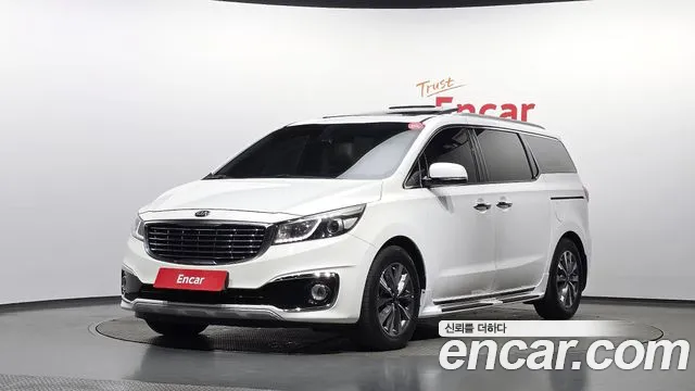Kia Canival 2015 — photo 1
