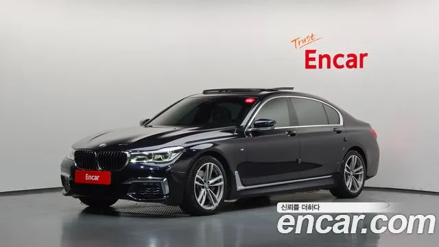 BMW 7-Series 2018 — photo 1