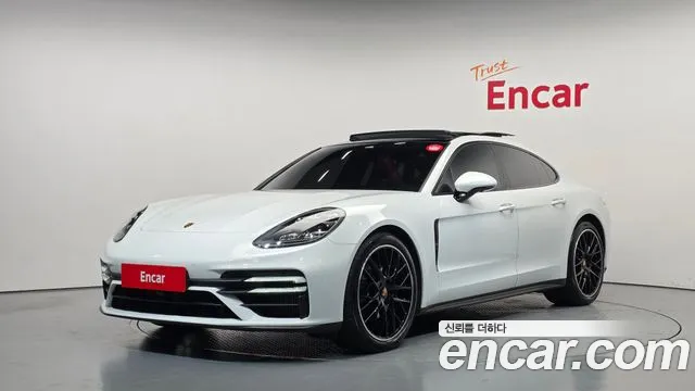 Porsche Panamera 2021 — photo 1